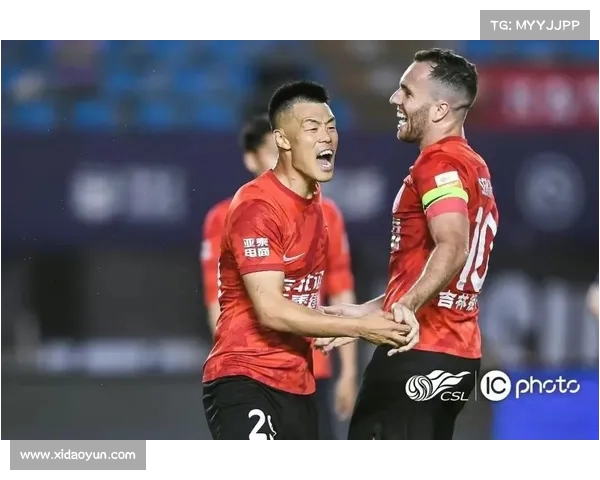 梅州主场0-2落后亚泰 谭龙妙传吊射奥莫伊胡安弗破门助队领先 梅州主场0-2落后亚泰 谭龙妙传吊射奥莫伊胡安弗破门助队领先